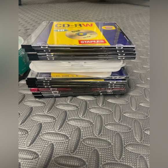 CD bundle new in box CD, 8 empty CD cases, 8 CD-RW individual packaged - Picture 2 of 7